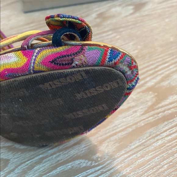 Missioni Multi-Color chevron bow sandals - Picture 14 of 14